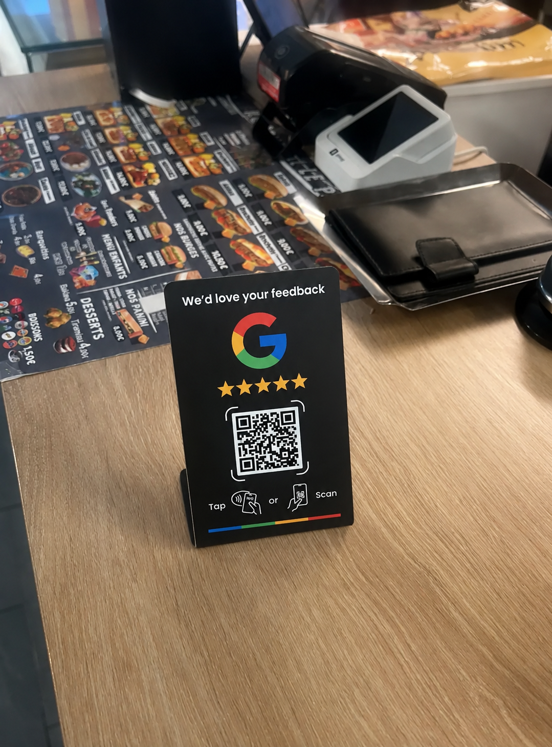 Tag Tap4Review installé dans un sur le terrain